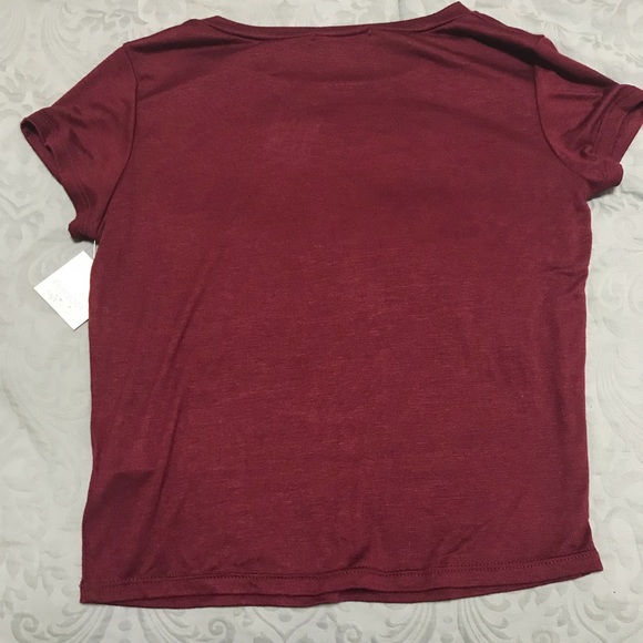 NWT Cute Maroon Top - Picture 5 of 5